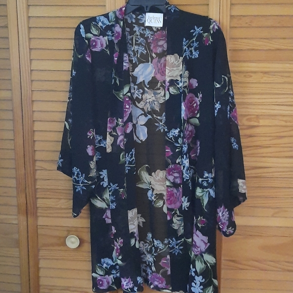 Helena Quinn OS Fits All Georgette Cover Up - Picture 1 of 3